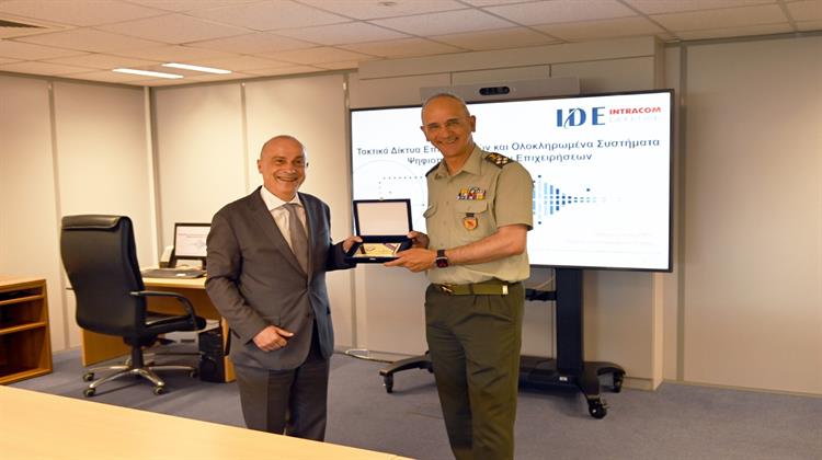 Ο Αρχηγός ΓΕΕΘΑ  στις εγκαταστάσεις της Intracom Defense